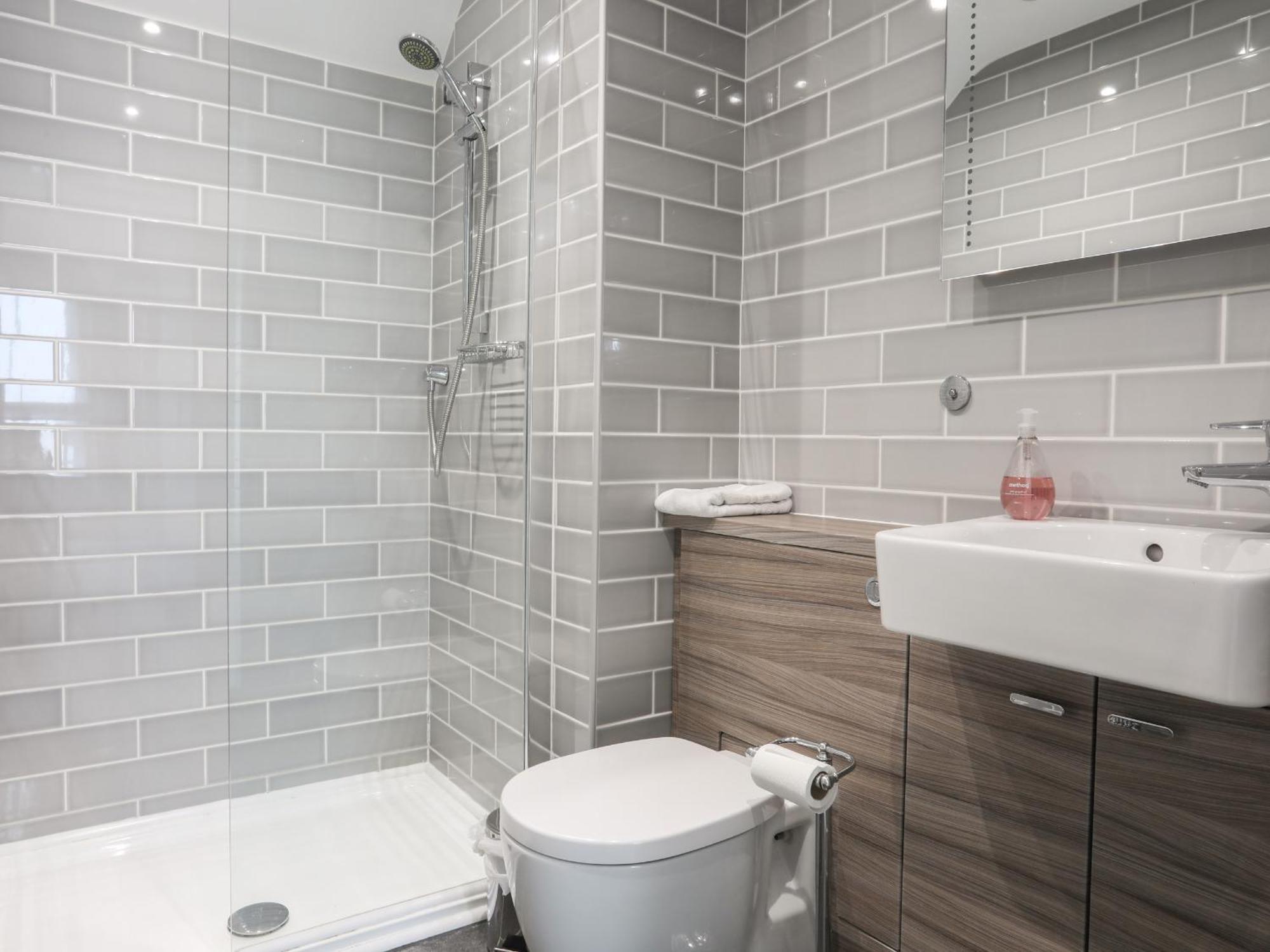 Harlech Apartments - Efnisien Экстерьер фото